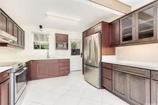 2126 Wilder Ave, Honolulu, HI 96822 - Photo 9