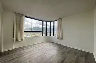 2724 Kahoaloha Ln, Honolulu, HI 96826 - Photo 3