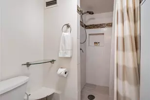 444 Kanekapolei St, Honolulu, HI 96815 - Photo 9