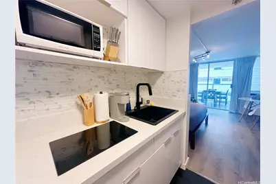 445 Seaside Avenue #703, Honolulu, HI 96815 - Photo 5
