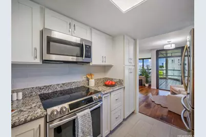 1015 Wilder Avenue #305, Honolulu, HI 96822 - Photo 11
