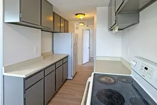 2724 Kahoaloha Ln, Honolulu, HI 96826 - Photo 9