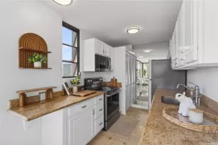 2410 Cleghorn St, Honolulu, HI 96815 - Photo 9