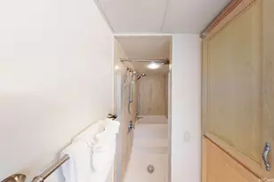 2440 Kuhio Ave, Honolulu, HI 96815 - Photo 13