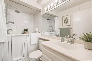1778 Ala Moana Blvd, Honolulu, HI 96815 - Photo 11