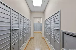 3009 Ala Makahala Pl, Honolulu, HI 96818 - Photo 17