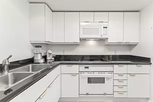 1888 Kalakaua Ave, Honolulu, HI 96815 - Photo 3