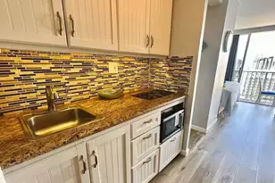 2427 Kuhio Ave, Honolulu, HI 96815 - Photo 5