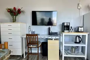 2427 Kuhio Ave, Honolulu, HI 96815 - Photo 11