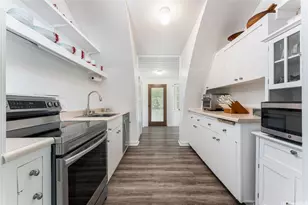 134 S Kalaheo Ave, Kailua, HI 96734 - Photo 15