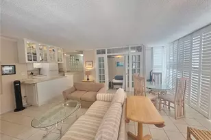2415 Ala Wai Blvd, Honolulu, HI 96815 - Photo 7