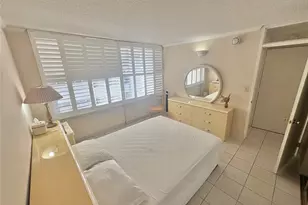2415 Ala Wai Blvd, Honolulu, HI 96815 - Photo 11