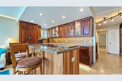 2999 Kalakaua Avenue #404, Honolulu, HI 96815 - Photo 3