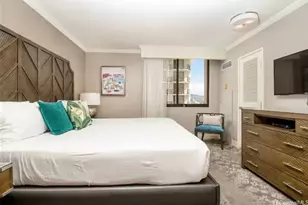 2470 Kalakaua Ave, Honolulu, HI 96815 - Photo 9