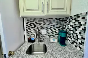 445 Seaside Ave, Honolulu, HI 96815 - Photo 7