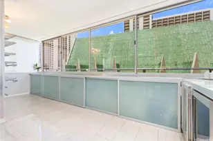 2500 Kalakaua Ave, Honolulu, HI 96815 - Photo 5