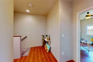 422 Kunehi St, Kapolei, HI 96707 - Photo 9