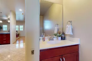 422 Kunehi St, Kapolei, HI 96707 - Photo 7
