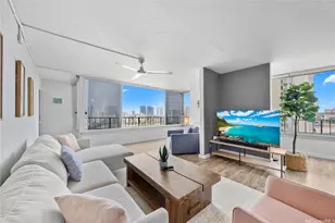 1025 Wilder Ave, Honolulu, HI 96822 - Photo 1