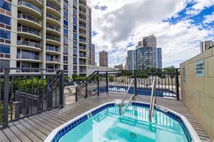 1717 Ala Wai Blvd, Honolulu, HI 96815 - Photo 19