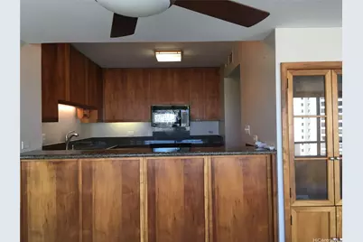 1525 Wilder Avenue #908, Honolulu, HI 96822 - Photo 3