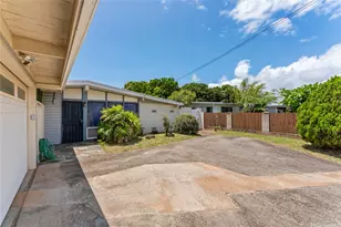 1567 Hoolaulea St, Pearl City, HI 96782 - Photo 3