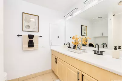 222 Kaiulani Avenue #PH3, Honolulu, HI 96815 - Photo 15