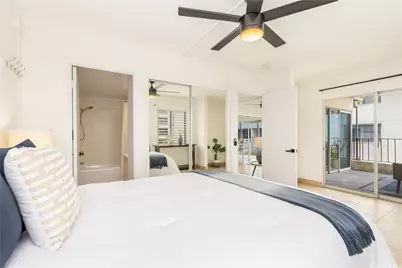 222 Kaiulani Avenue #PH3, Honolulu, HI 96815 - Photo 13