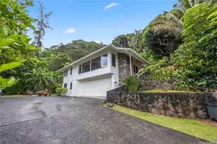 3181 Beaumont Woods Pl, Honolulu, HI 96822 - Photo 19