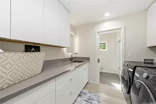 6117 Summer St, Honolulu, HI 96821 - Photo 9