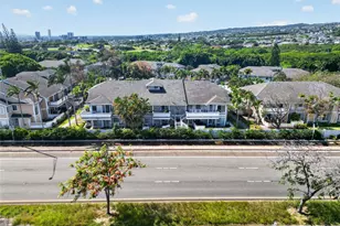 594 Mananai Pl, Honolulu, HI 96818 - Photo 3