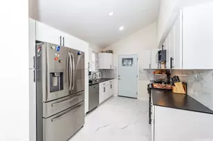 94-318 Akia Pl, Mililani, HI 96789 - Photo 11