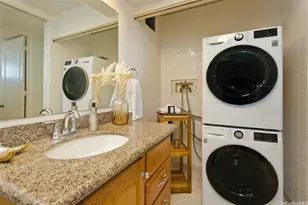 1717 Ala Wai Blvd, Honolulu, HI 96815 - Photo 17