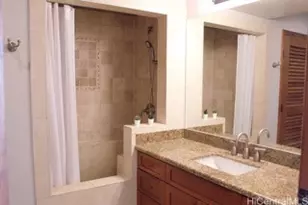 2045 Kalakaua Ave, Honolulu, HI 96815 - Photo 11