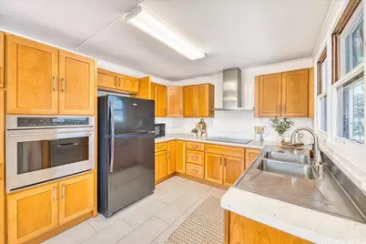 928 Makamua Place, Pearl City, HI 96782 - Photo 13