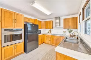 928 Makamua Pl, Pearl City, HI 96782 - Photo 13