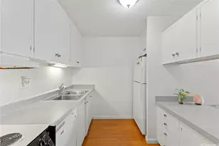1610 Kanunu St, Honolulu, HI 96814 - Photo 3
