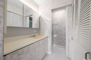 1717 Ala Wai Blvd, Honolulu, HI 96815 - Photo 15