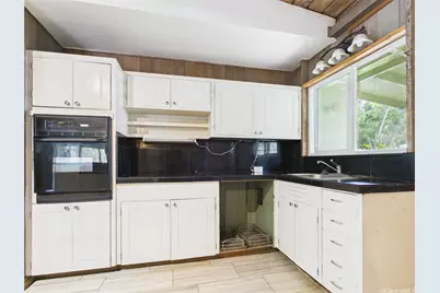 1261 Ulupii Street, Kailua, HI 96734 - Photo 7