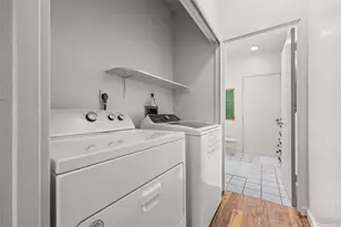 3296 Pinaoula St, Honolulu, HI 96822 - Photo 11