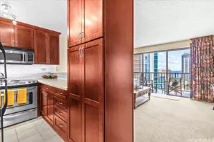 2140 Kuhio Ave, Honolulu, HI 96815 - Photo 9