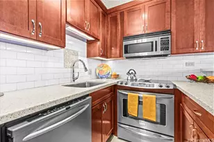 2140 Kuhio Ave, Honolulu, HI 96815 - Photo 9