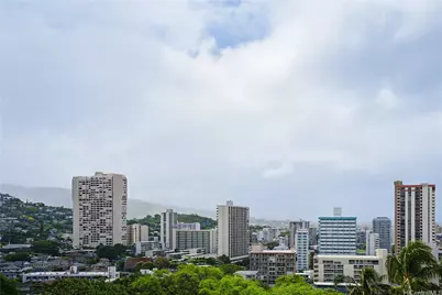 1001 Wilder Avenue #301, Honolulu, HI 96822 - Photo 17