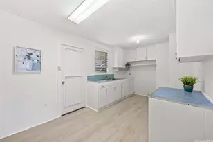 45-323 Kahowaa Pl, Kaneohe, HI 96744 - Photo 7