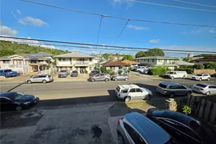 3232A Ahinahina Pl, Honolulu, HI 96816 - Photo 11