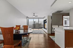 1555 Kapiolani Blvd, Honolulu, HI 96814 - Photo 3
