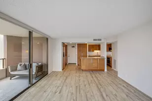 1910 Ala Moana Blvd, Honolulu, HI 96815 - Photo 7