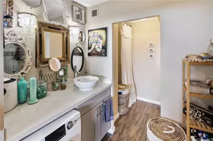 1684 Ala Moana Blvd, Honolulu, HI 96815 - Photo 9