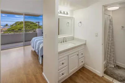 1015 Ala Napunani Street #402, Honolulu, HI 96818 - Photo 15
