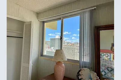 2440 Kuhio Avenue #2106, Honolulu, HI 96815 - Photo 9
